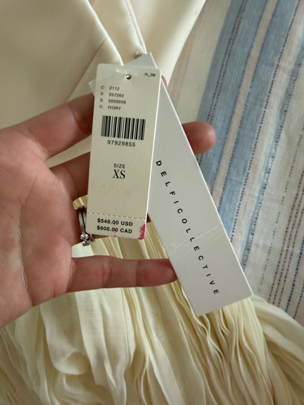 BNWT Delfi Collective Lourdes Cream gown - Picture 3 of 7